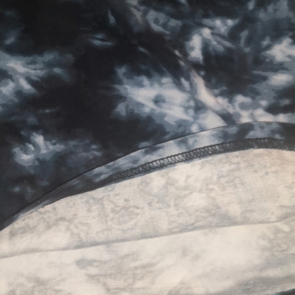 Tank top - Picture 2 of 3